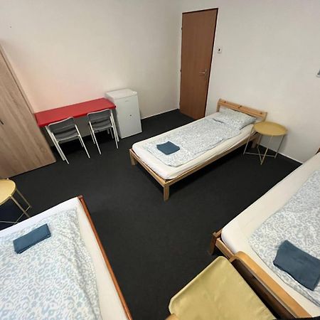 Rooms Veveri - Uvoz, 10 Min Peski Do Centru برنو المظهر الخارجي الصورة