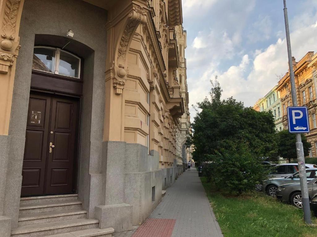 Rooms Veveri - Uvoz, 10 Min Peski Do Centru برنو المظهر الخارجي الصورة