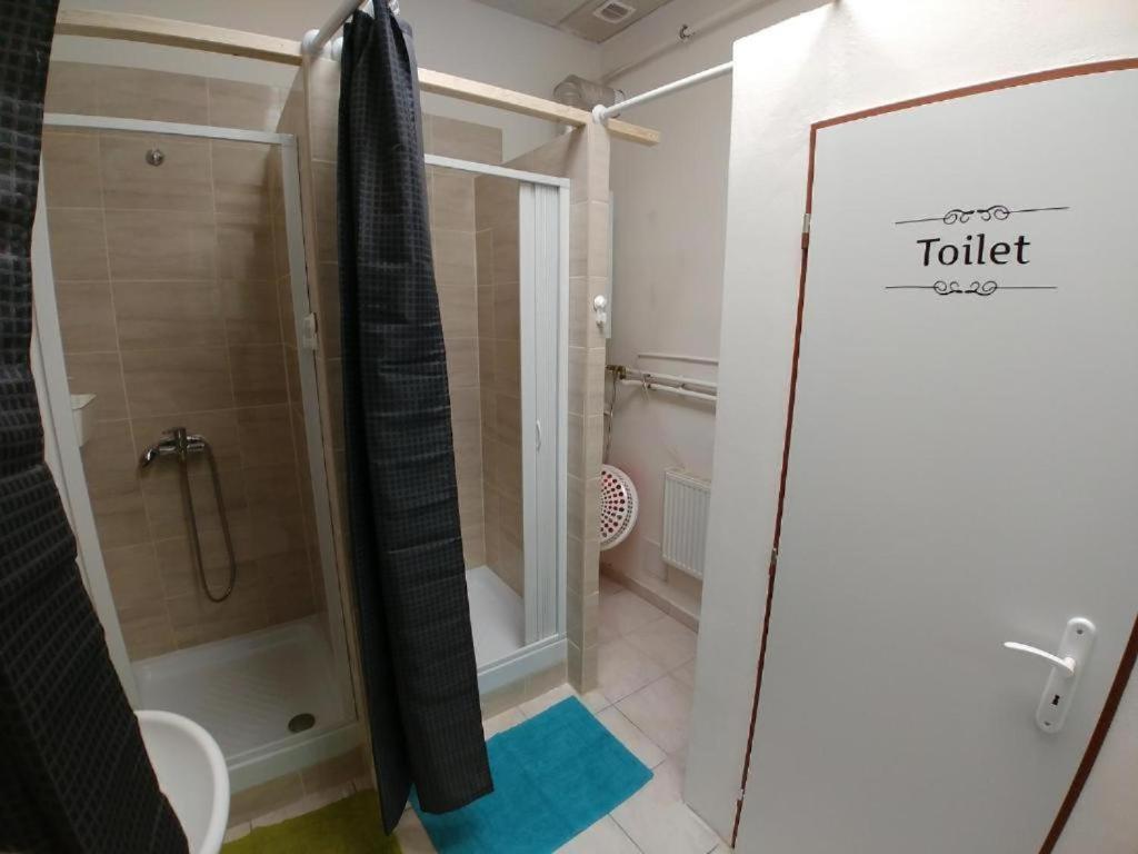 Rooms Veveri - Uvoz, 10 Min Peski Do Centru برنو المظهر الخارجي الصورة